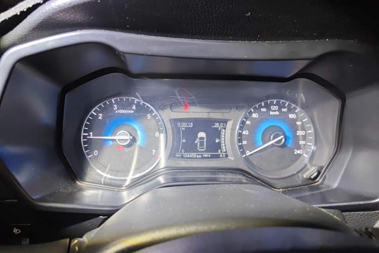 Used Dongfeng Fengon 580 2017 1.5T Manual Luxury Model Instrument Cluster