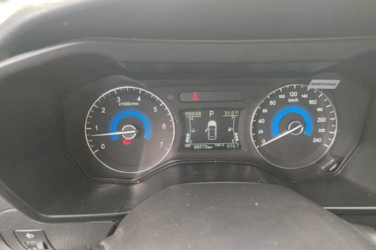 Used Dongfeng Fengon 580 2017 1.5T CVT Luxury Model Instrument Cluster