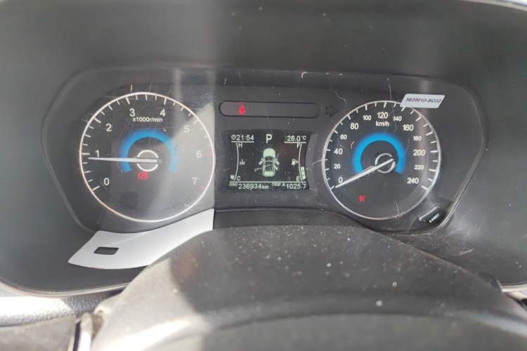 Used Dongfeng Fengon 580 2017 1.5T CVT Smart Style Model Instrument Cluster