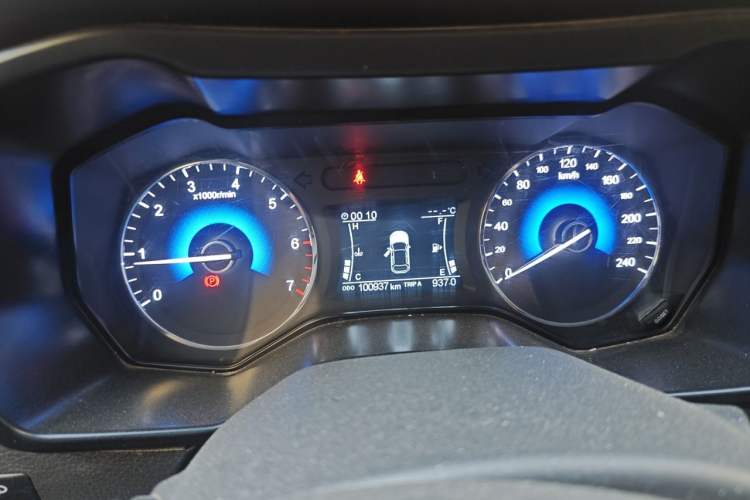 Used Dongfeng Fengon 580 2017 1.5T Manual Luxury Model Instrument Cluster
