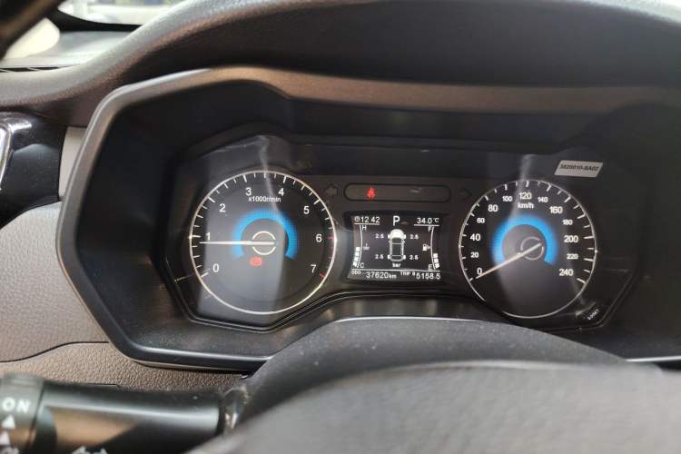 Used Dongfeng Fengon 580 2017 Revised Version 1.5T CVT Luxury Edition Instrument Cluster