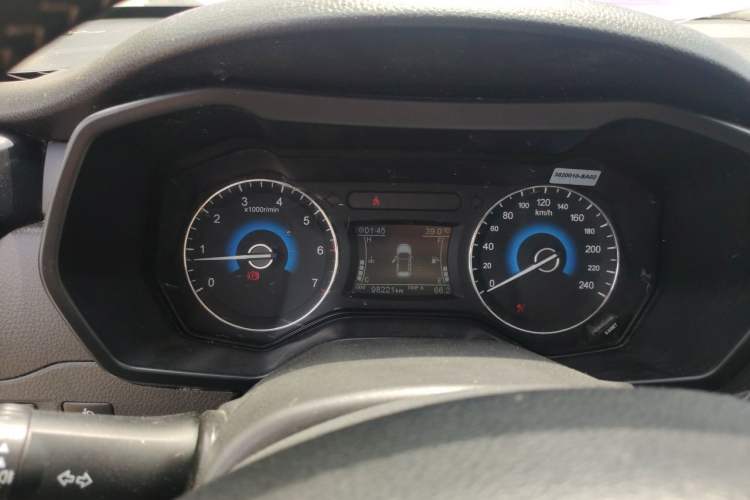 Used Dongfeng Fengon 580 2017 1.5T Manual Luxury Model Instrument Cluster
