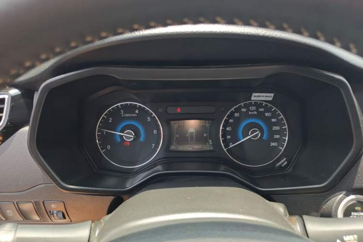 Used Dongfeng Fengon 580 2017 1.5T CVT Luxury Model Instrument Cluster