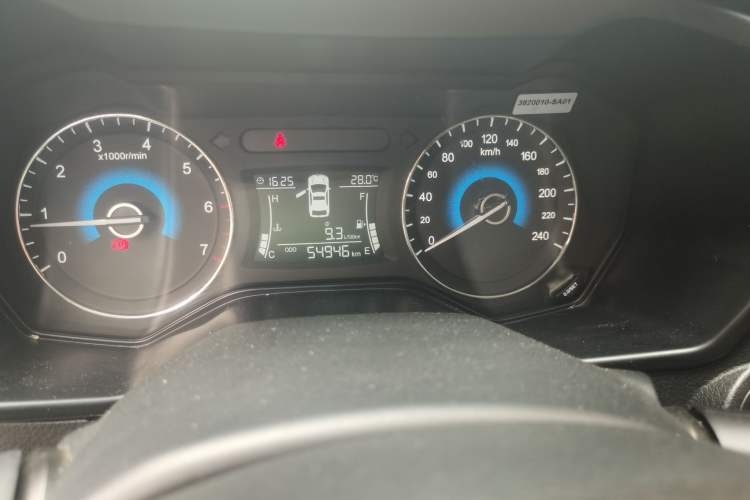 Used Dongfeng Fengon 580 2017 1.8L Manual Comfort Model Instrument Cluster