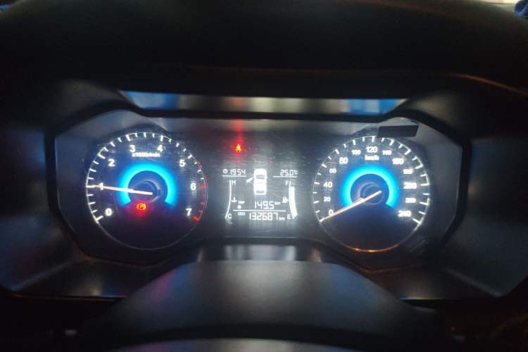 Used Dongfeng Fengon 580 2017 1.8L Manual Comfort Model Instrument Cluster