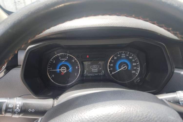 Used Dongfeng Fengon 580 2017 1.5T Manual Luxury Model Instrument Cluster