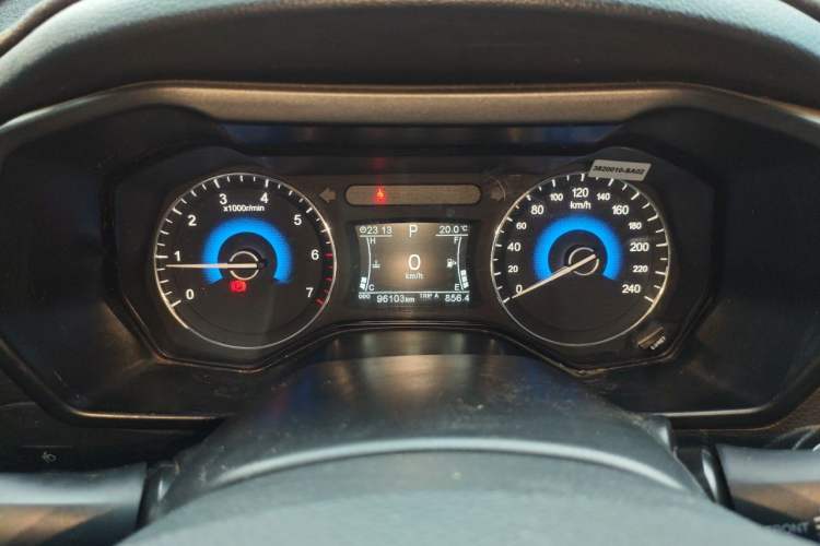 Used Dongfeng Fengon 580 2017 1.5T CVT Luxury Model Instrument Cluster