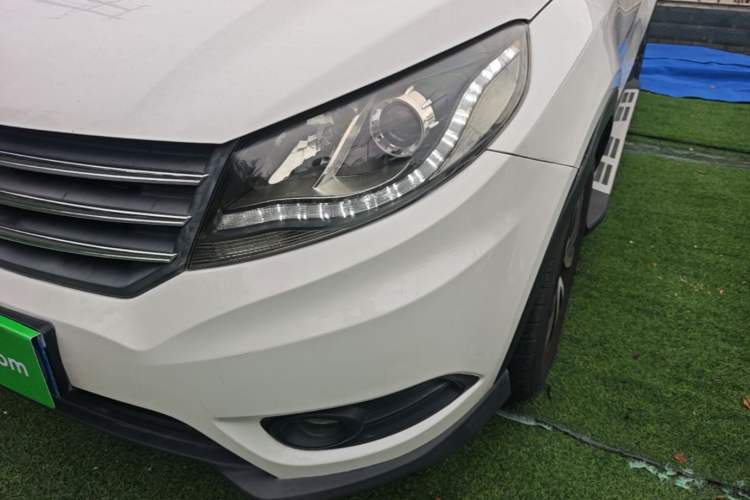Used Dongfeng Fengon 580 2017 1.5T CVT Luxury Model Left Front Headlight