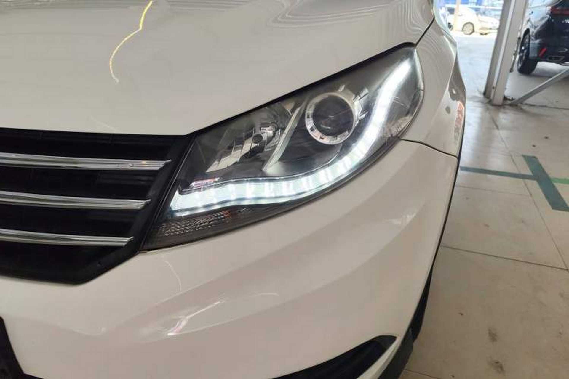 Used Dongfeng Fengon 580 2017 1.5T Manual Luxury Model Left Front Headlight