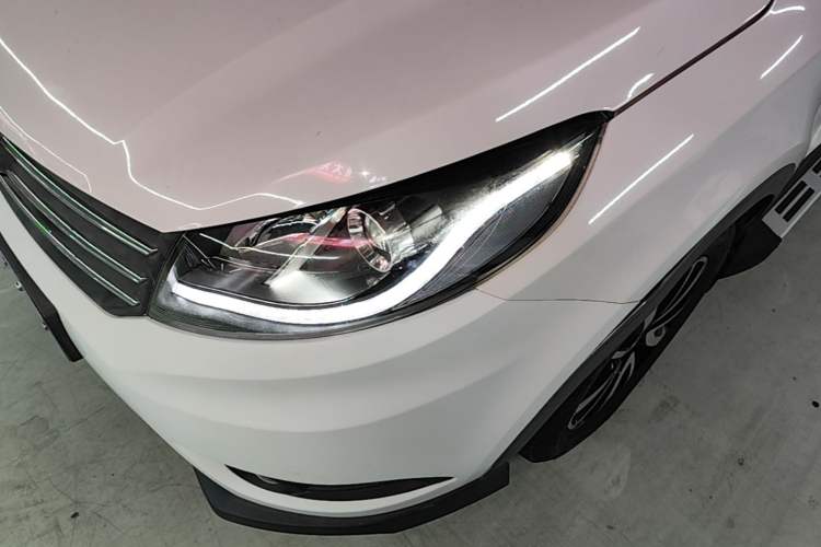 Used Dongfeng Fengon 580 2017 1.5T Manual Luxury Model Left Front Headlight