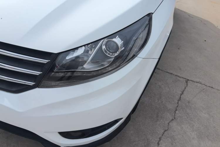 Used Dongfeng Fengon 580 2017 1.5T CVT Luxury Model Left Front Headlight