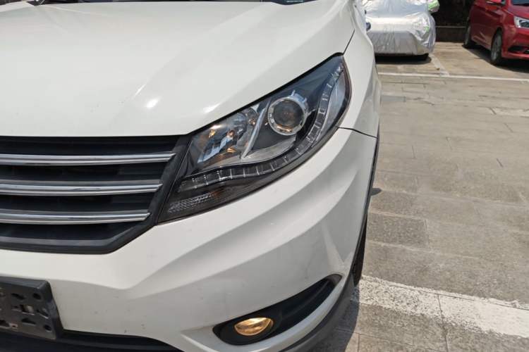 Used Dongfeng Fengon 580 2017 1.5T CVT Luxury Model Left Front Headlight