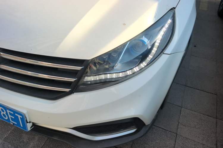 Used Dongfeng Fengon 580 2017 1.5T CVT Smart Style Model Left Front Headlight