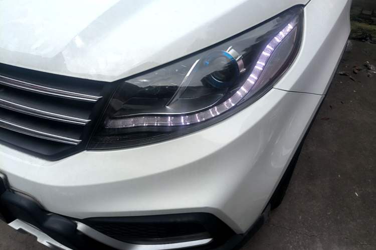 Used Dongfeng Fengon 580 2017 1.5T CVT Smart Style Model Left Front Headlight