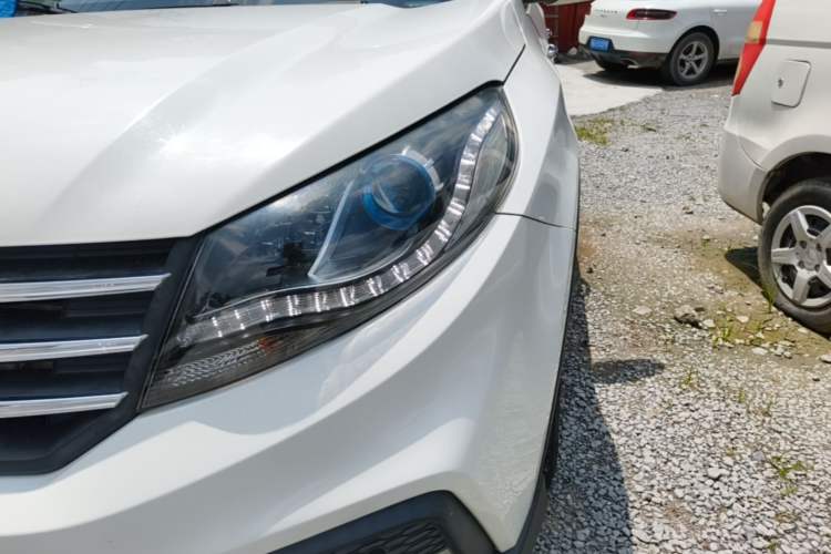 Used Dongfeng Fengon 580 2017 1.5T CVT Smart Style Model Left Front Headlight