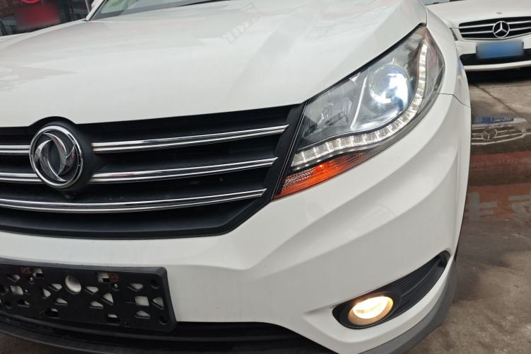 Used Dongfeng Fengon 580 2017 Revised Version 1.5T CVT Luxury Edition Left Front Headlight