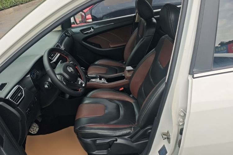 Used Dongfeng Fengon 580 2017 1.5T CVT Luxury Model Left Front Seat