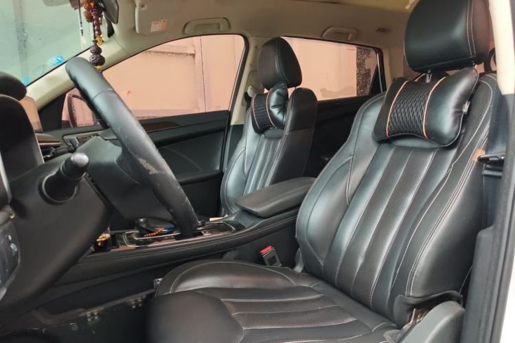 Used Dongfeng Fengon 580 2017 1.5T CVT Smart Style Model Left Front Seat