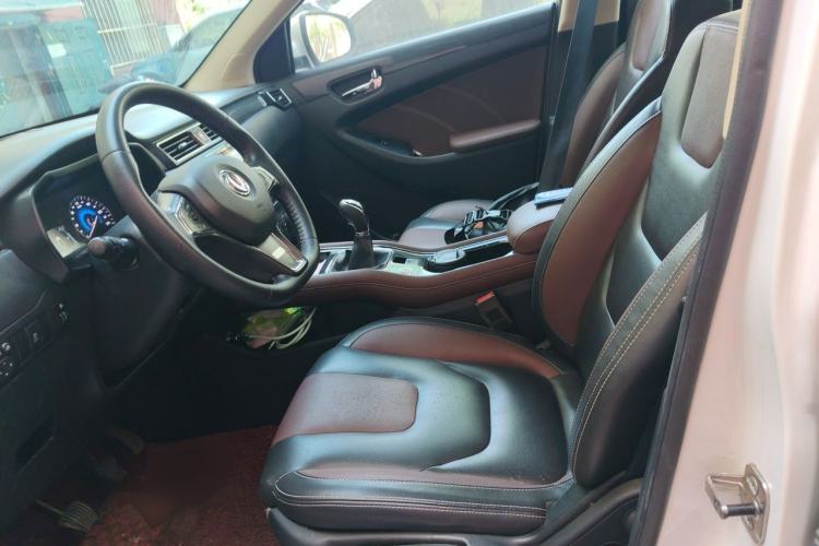 Used Dongfeng Fengon 580 2017 1.5T Manual Luxury Model Left Front Seat