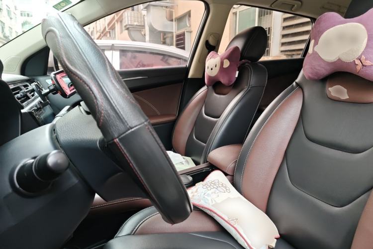 Used Dongfeng Fengon 580 2017 1.5T CVT Luxury Model Left Front Seat