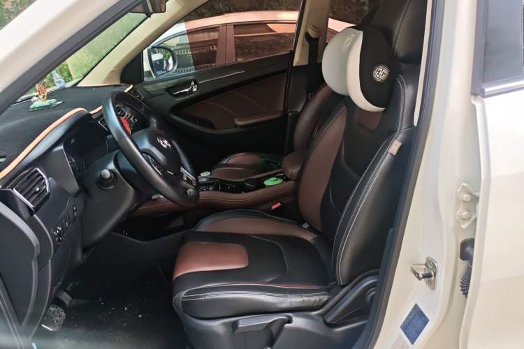 Used Dongfeng Fengon 580 2017 1.5T CVT Luxury Model Left Front Seat