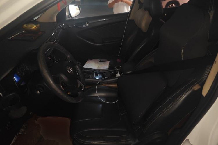 Used Dongfeng Fengon 580 2017 1.5T CVT Comfort Model Left Front Seat