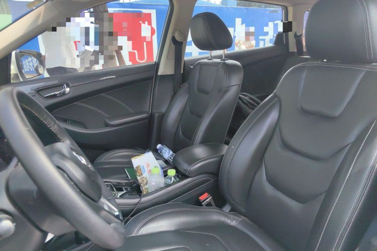 Used Dongfeng Fengon 580 2017 1.5T CVT Luxury Model Left Front Seat