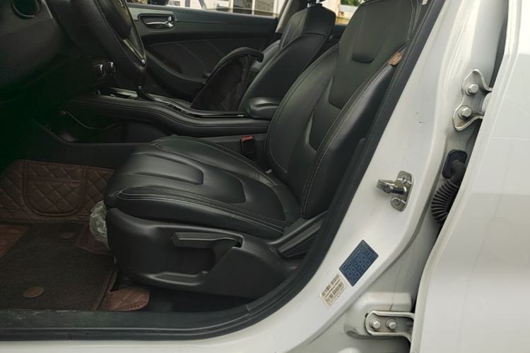 Used Dongfeng Fengon 580 2017 1.5T CVT Luxury Model Left Front Seat