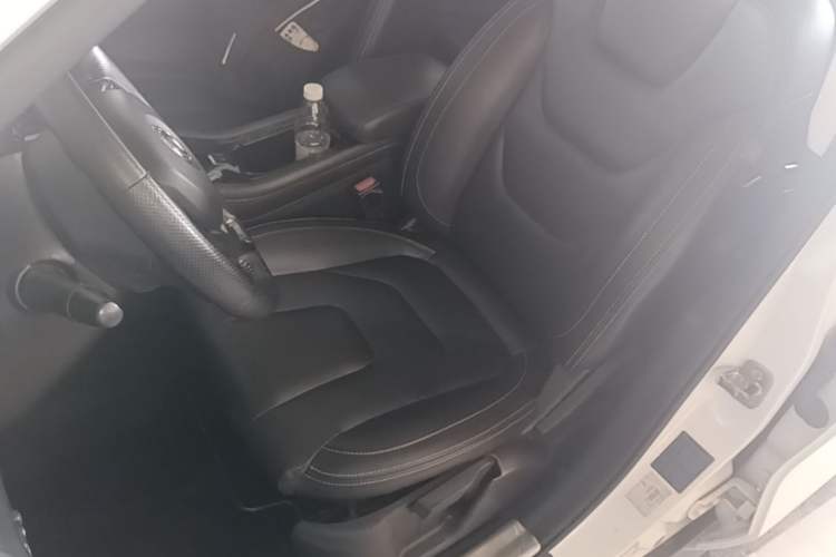 Used Dongfeng Fengon 580 2017 1.5T CVT Luxury Model Left Front Seat