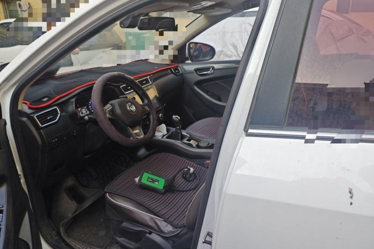 Used Dongfeng Fengon 580 2017 1.5T Manual Luxury Model Left Front Seat