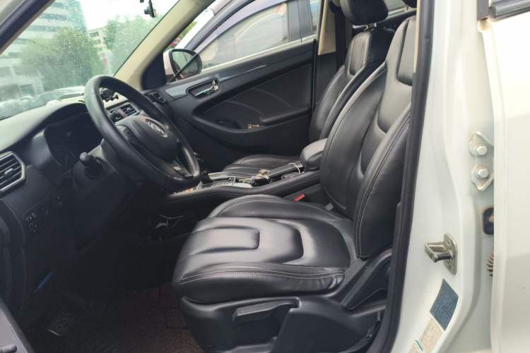 Used Dongfeng Fengon 580 2017 1.5T CVT Comfort Model Left Front Seat