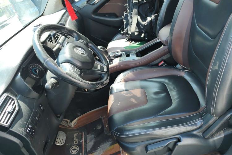 Used Dongfeng Fengon 580 2017 Revised Version 1.5T CVT Luxury Edition Left Front Seat