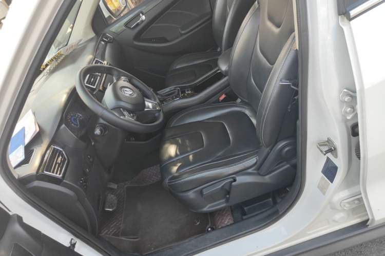 Used Dongfeng Fengon 580 2017 1.5T CVT Luxury Model Left Front Seat