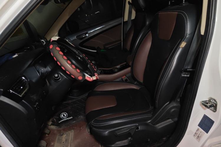 Used Dongfeng Fengon 580 2017 1.5T Manual Luxury Model Left Front Seat