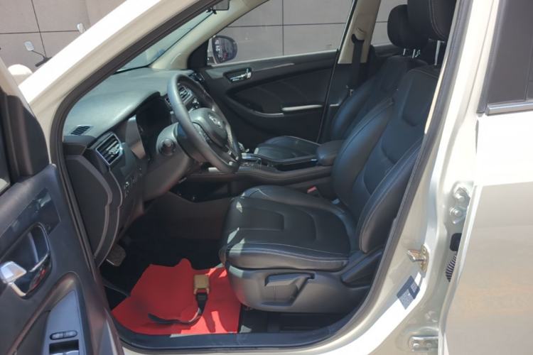 Used Dongfeng Fengon 580 2017 1.5T CVT Comfort Model Left Front Seat