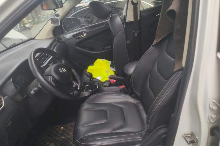 Used Dongfeng Fengon 580 2017 1.8L Manual Comfort Model Left Front Seat