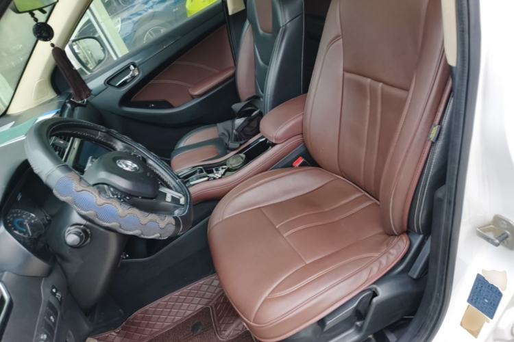 Used Dongfeng Fengon 580 2017 1.5T CVT Luxury Model Left Front Seat