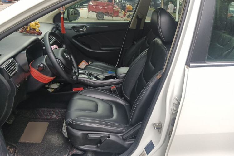Used Dongfeng Fengon 580 2017 Revised Version 1.5T CVT Luxury Edition Left Front Seat