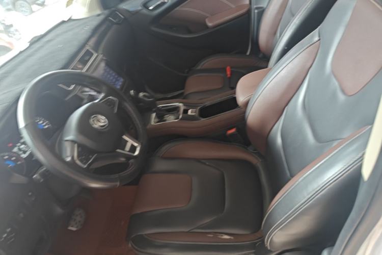 Used Dongfeng Fengon 580 2017 1.5T CVT Luxury Model Left Front Seat