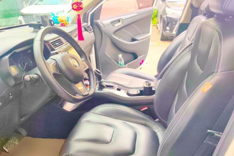 Used Dongfeng Fengon 580 2017 1.5T CVT Comfort Model Left Front Seat