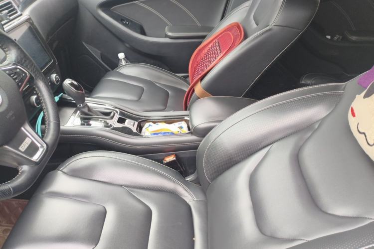 Used Dongfeng Fengon 580 2017 Revised Version 1.5T CVT Luxury Edition Left Front Seat