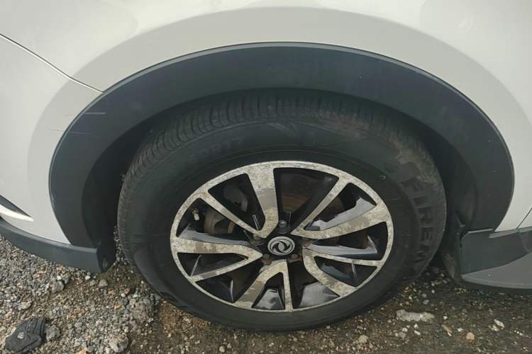 Used Dongfeng Fengon 580 2017 1.5T CVT Luxury Model Left Front Wheel Hub
