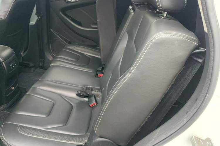 Used Dongfeng Fengon 580 2017 1.5T CVT Luxury Model Left Rear Seat