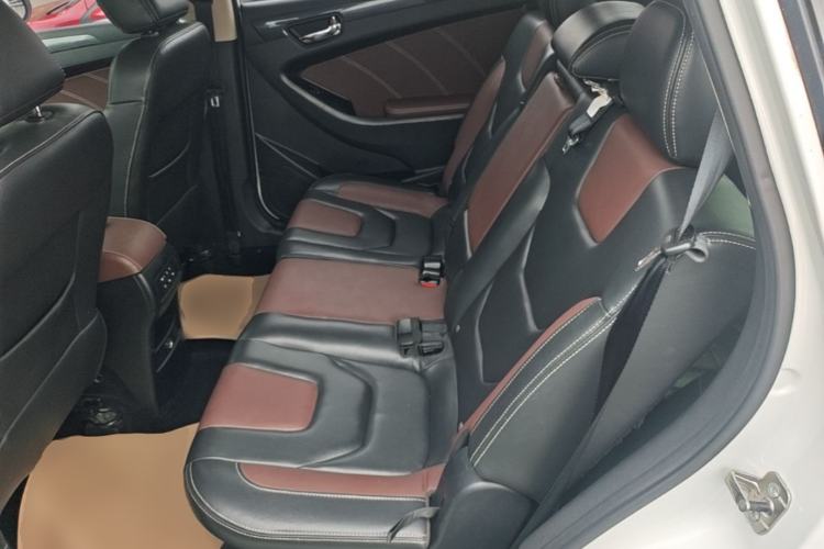 Used Dongfeng Fengon 580 2017 1.5T CVT Luxury Model Left Rear Seat