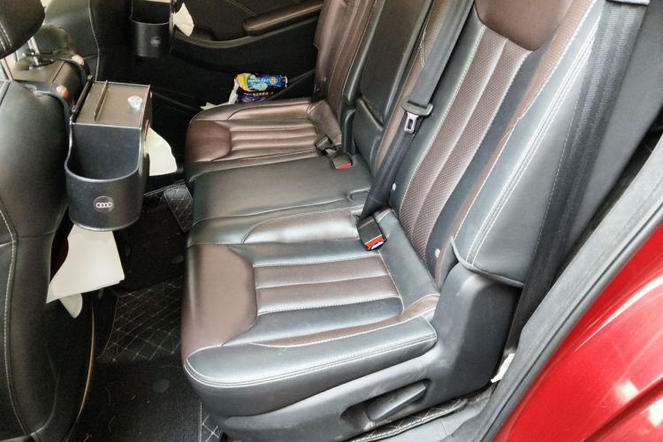 Used Dongfeng Fengon 580 2017 1.5T CVT Smart Connectivity Model Left Rear Seat