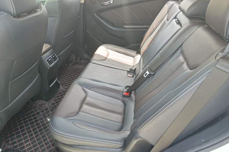 Used Dongfeng Fengon 580 2017 1.5T CVT Luxury Model Left Rear Seat