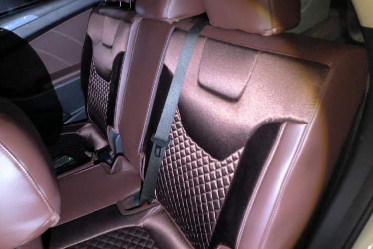 Used Dongfeng Fengon 580 2017 1.5T Manual Luxury Model Left Rear Seat