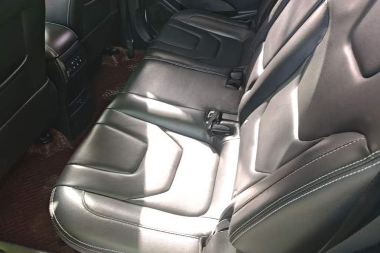 Used Dongfeng Fengon 580 2017 1.5T CVT Luxury Model Left Rear Seat
