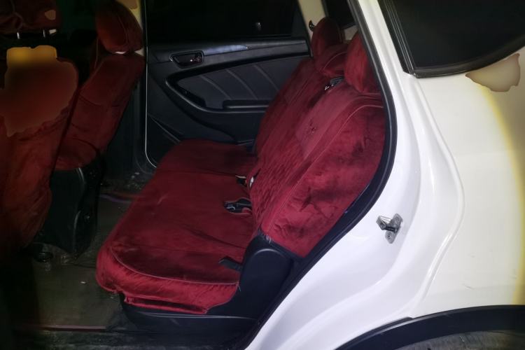 Used Dongfeng Fengon 580 2017 1.5T CVT Luxury Model Left Rear Seat