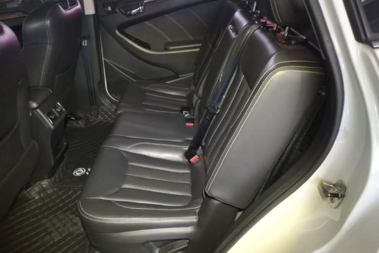 Used Dongfeng Fengon 580 2017 1.5T CVT Smart Style Model Left Rear Seat